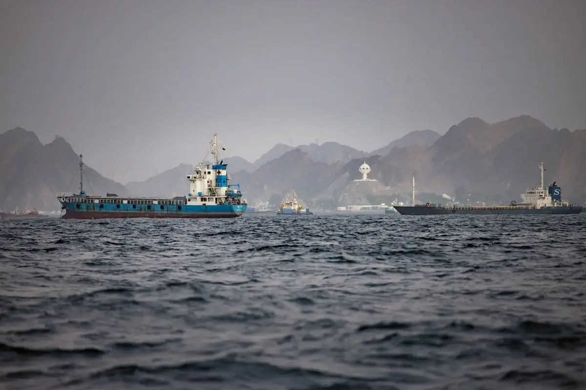 US Lifts Iran Oil Sanctions as Nuclear Dispute Deepens